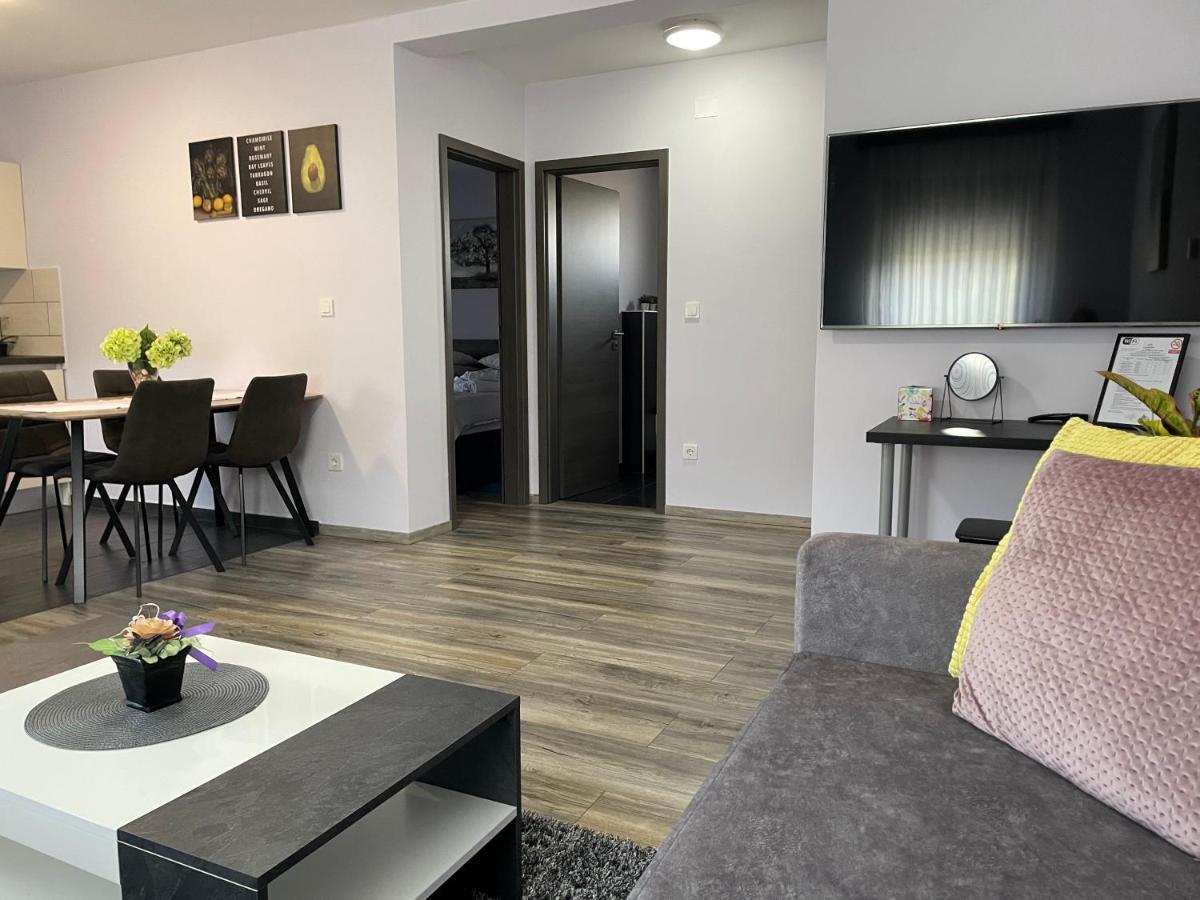 Apartments Dora Свети-Мартин-на-Мору Экстерьер фото
